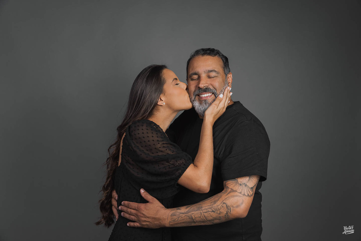 ensaio de família bh, fotos de família, retrato de família bh, ensaio pais e filhos, estúdio fotográfico bh, família de preto, retrato de família