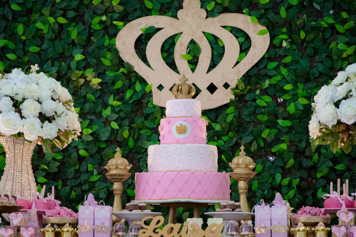 bolo festa realeza coroa rosa