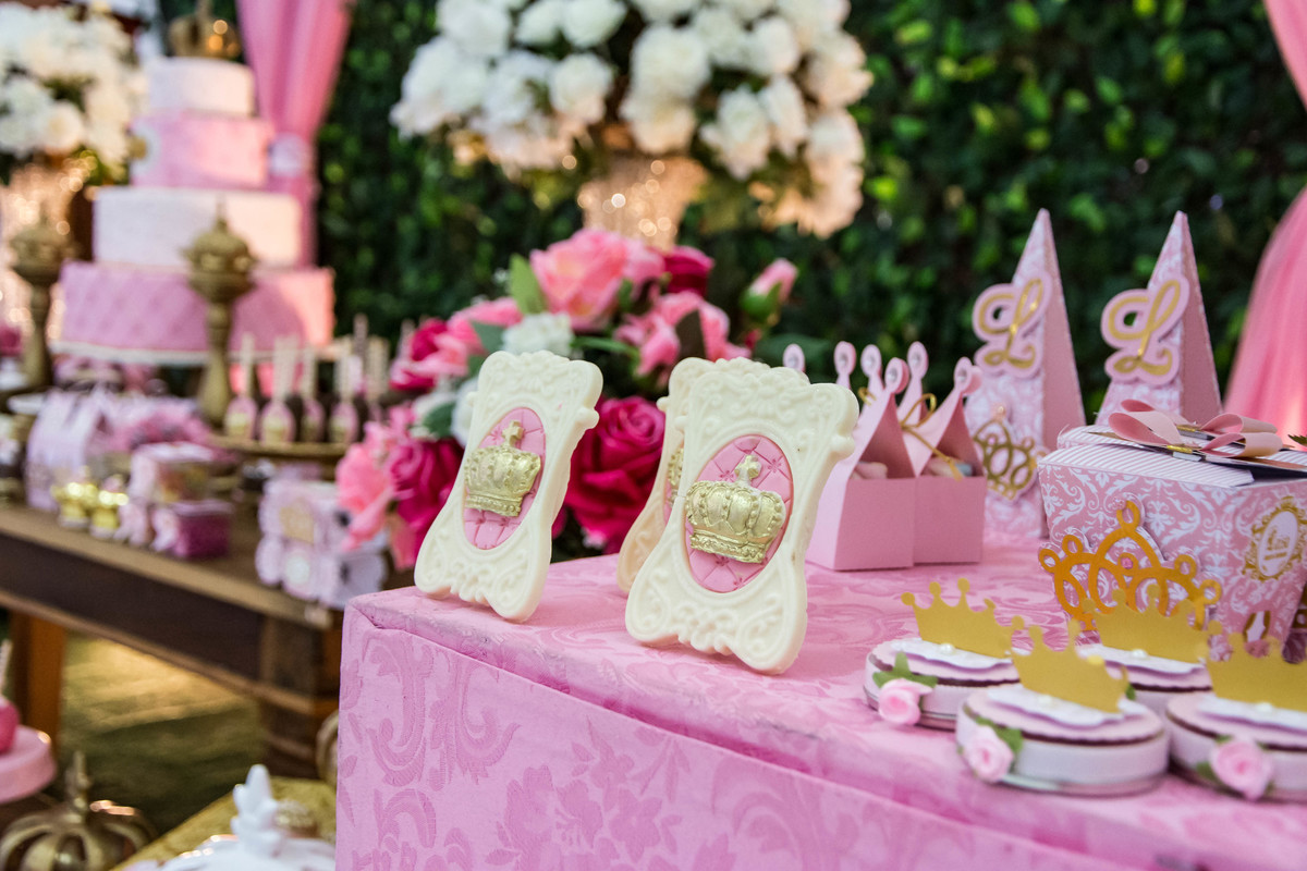 porta retratos de chocolates festa realeza rosa