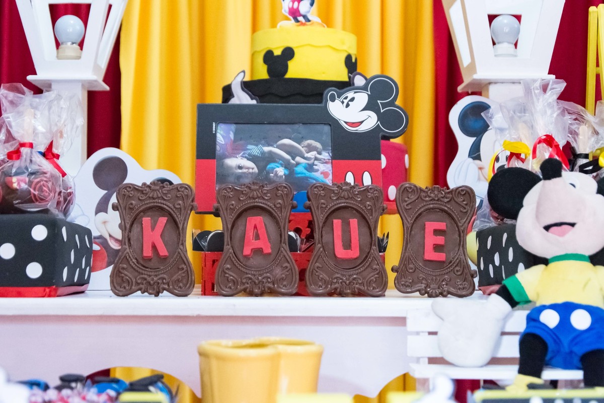 moldura nome chocolate