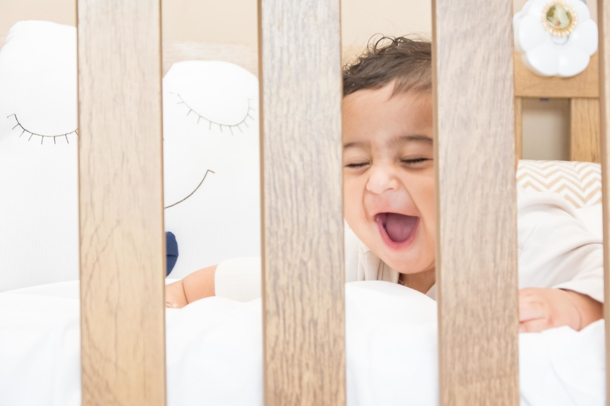 Bebê feliz por Paty Ramalho Fotografa de Itaquaquecetuba - SP