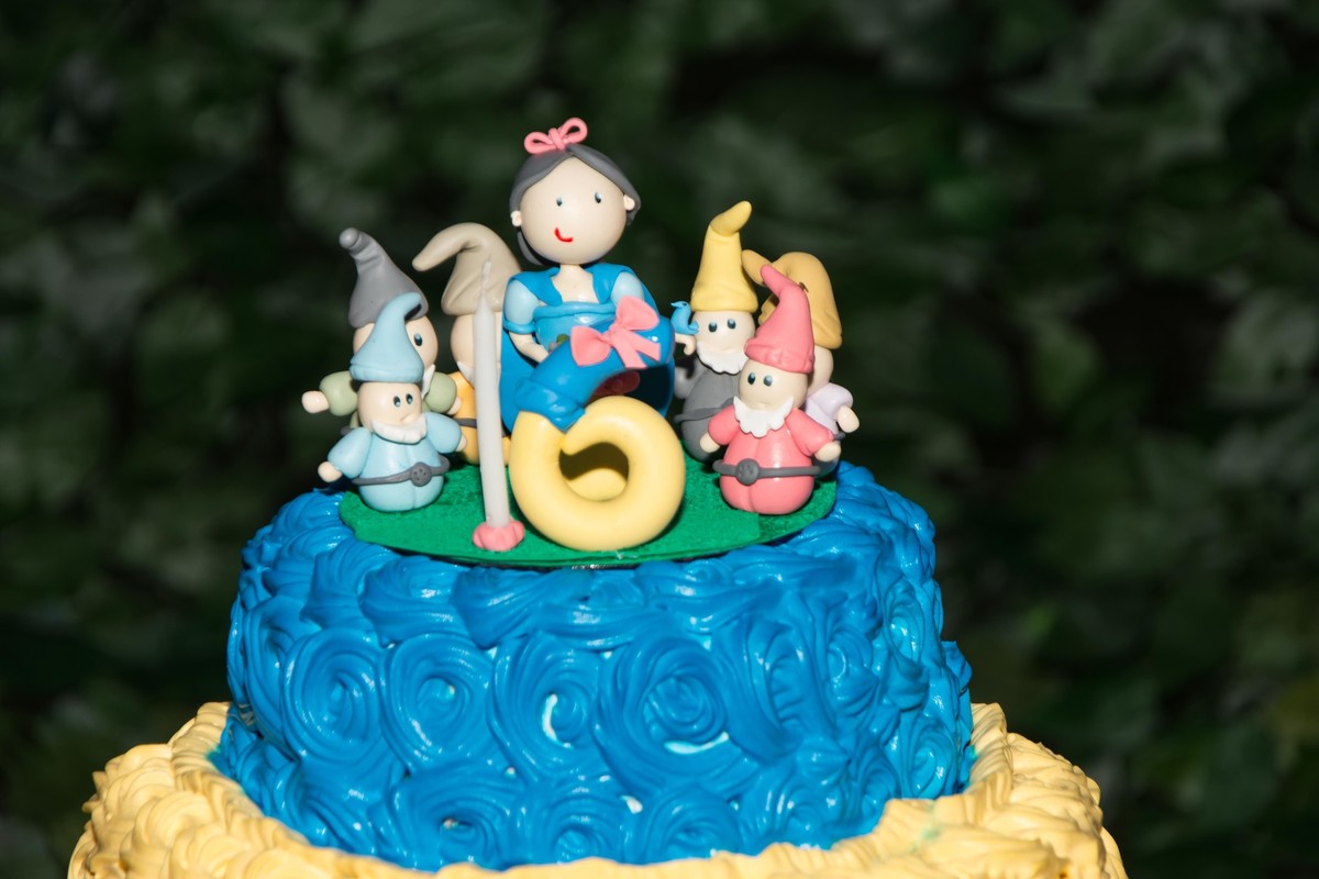 bolo de aniversário branca de neve