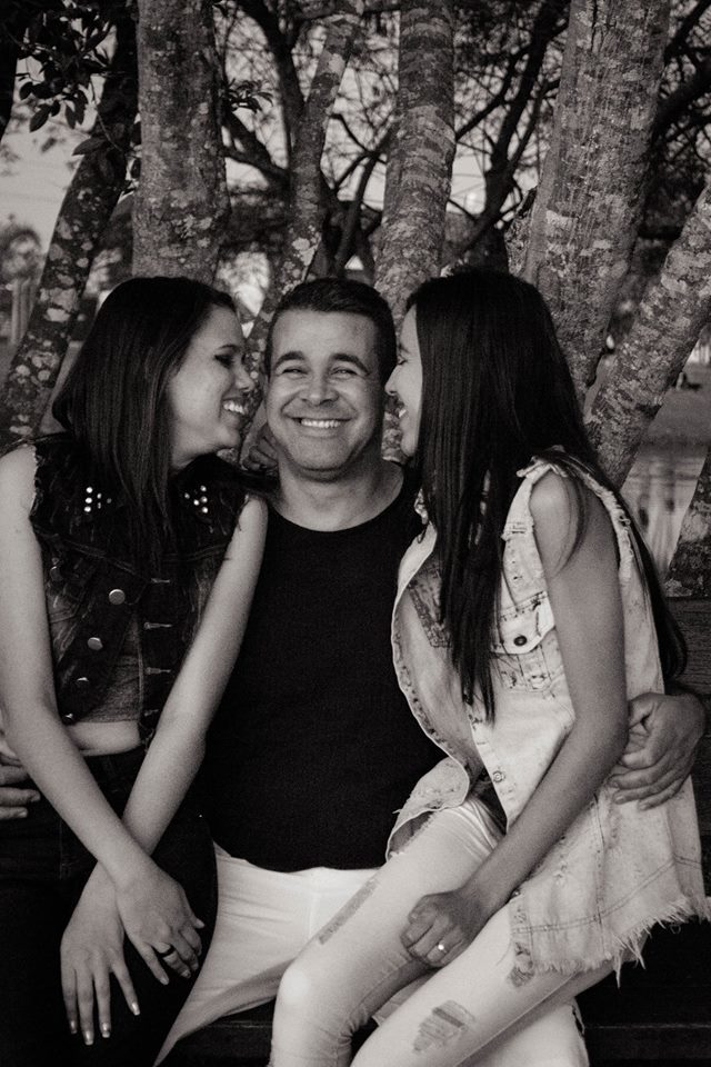 Ensaio debutante 15 anos pai e duas filhas
