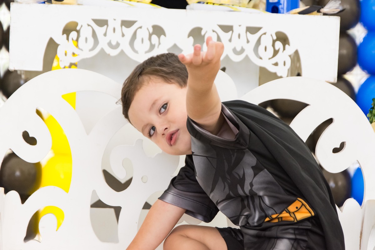 aniversario infantil em aruja, sp, menino de fantasia