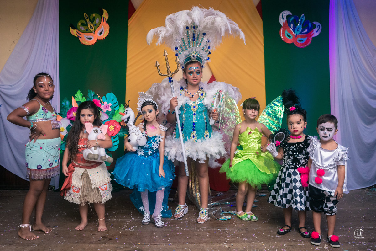 baile;infantil;carnaval;liame;decoração;mascara;apresentação;make