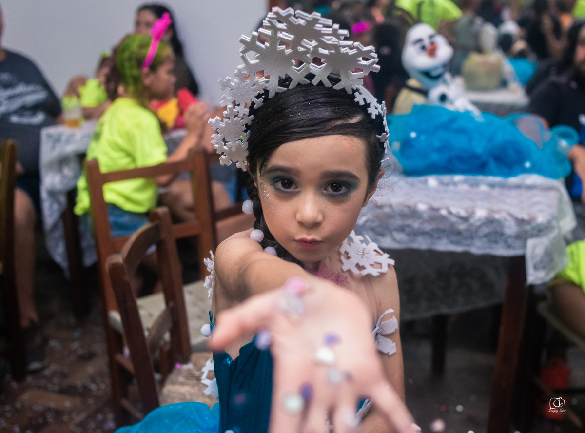 baile;infantil;carnaval;liame;decoração;mascara;apresentação;make