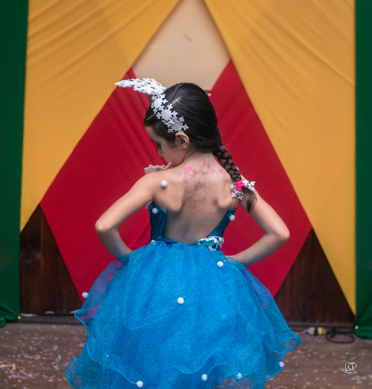 baile;infantil;carnaval;liame;decoração;mascara;apresentação;make