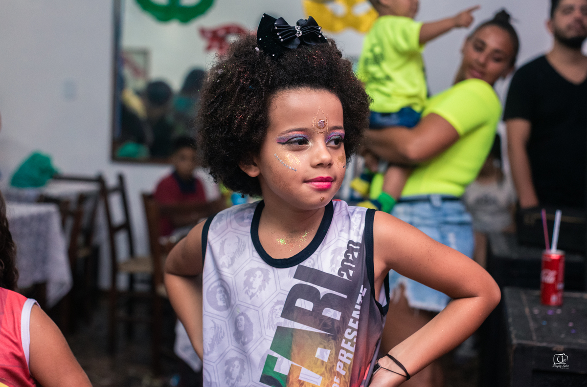 baile;infantil;carnaval;liame;decoração;mascara;apresentação;make