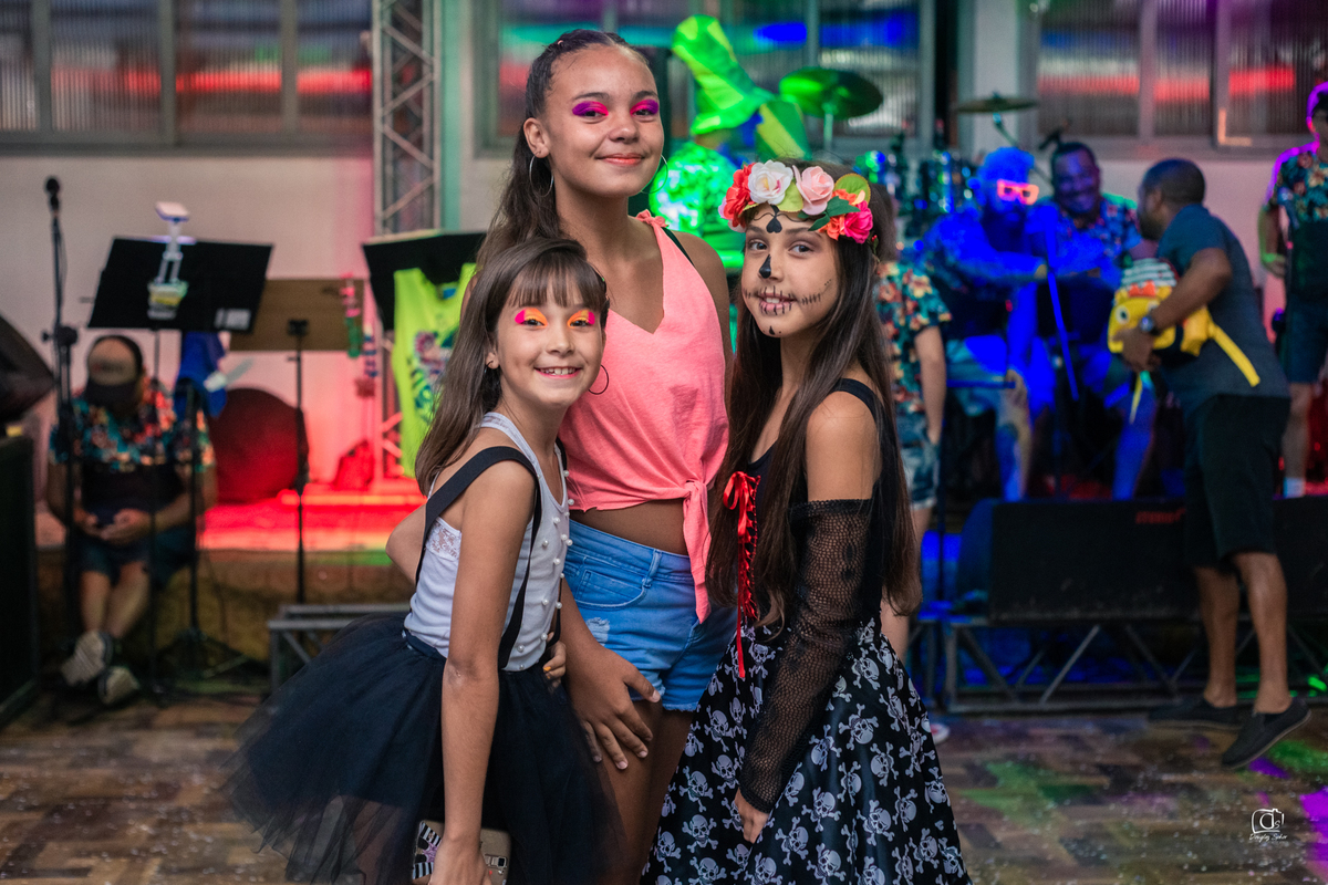 baile;infantil;carnaval;liame;decoração;mascara;apresentação;make
