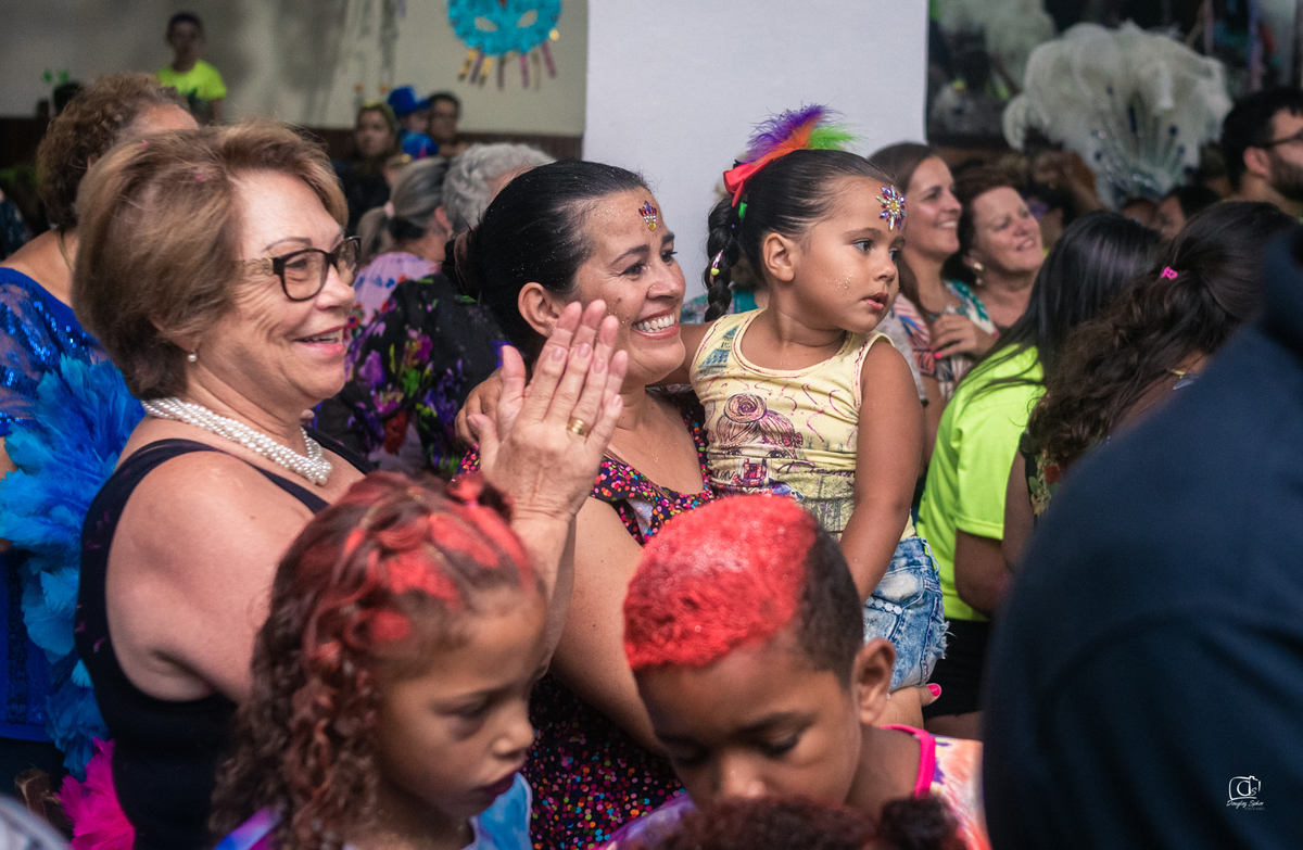 baile;infantil;carnaval;liame;decoração;mascara;apresentação;make