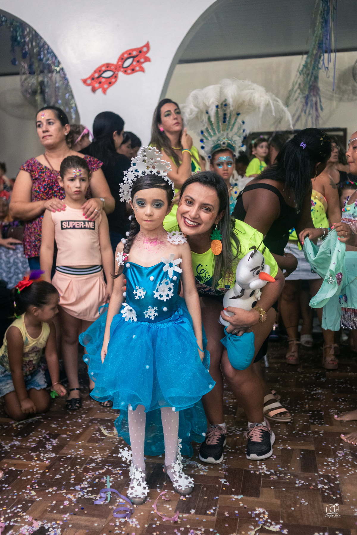 baile;infantil;carnaval;liame;decoração;mascara;apresentação;make