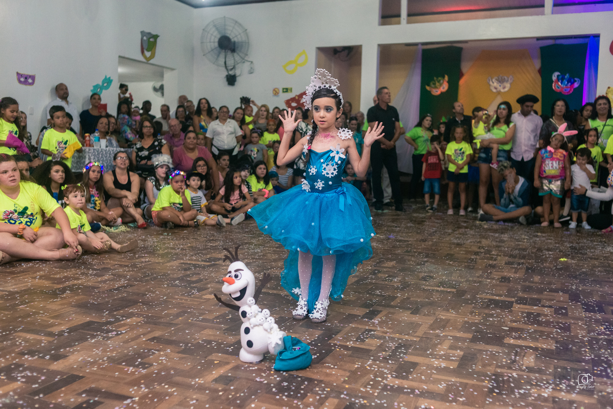 baile;infantil;carnaval;liame;decoração;mascara;apresentação;make