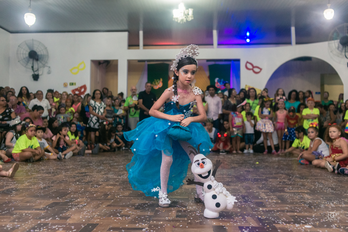 baile;infantil;carnaval;liame;decoração;mascara;apresentação;make