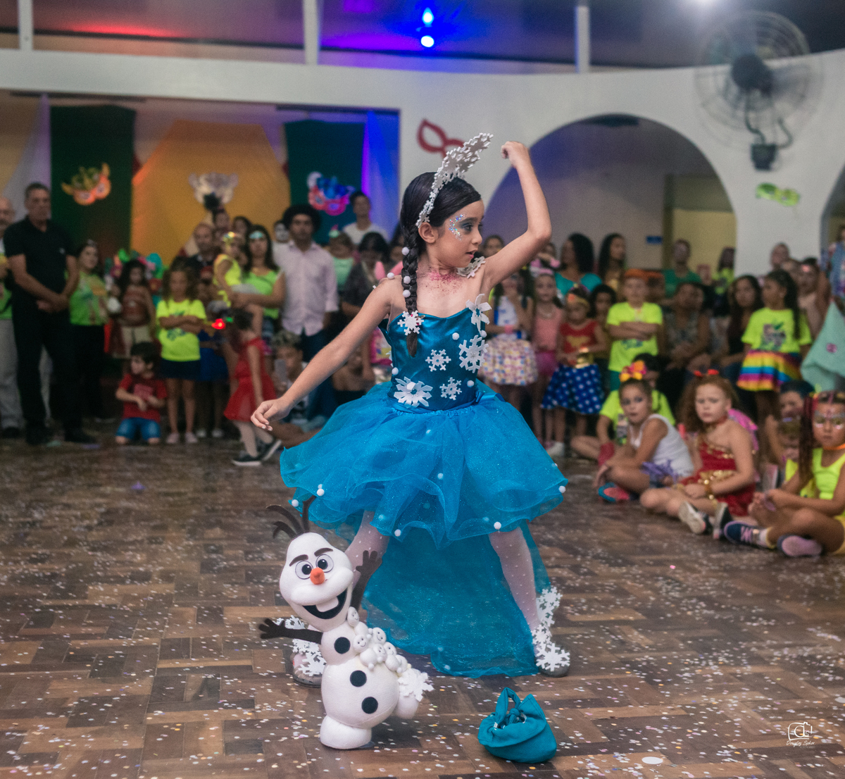 baile;infantil;carnaval;liame;decoração;mascara;apresentação;make