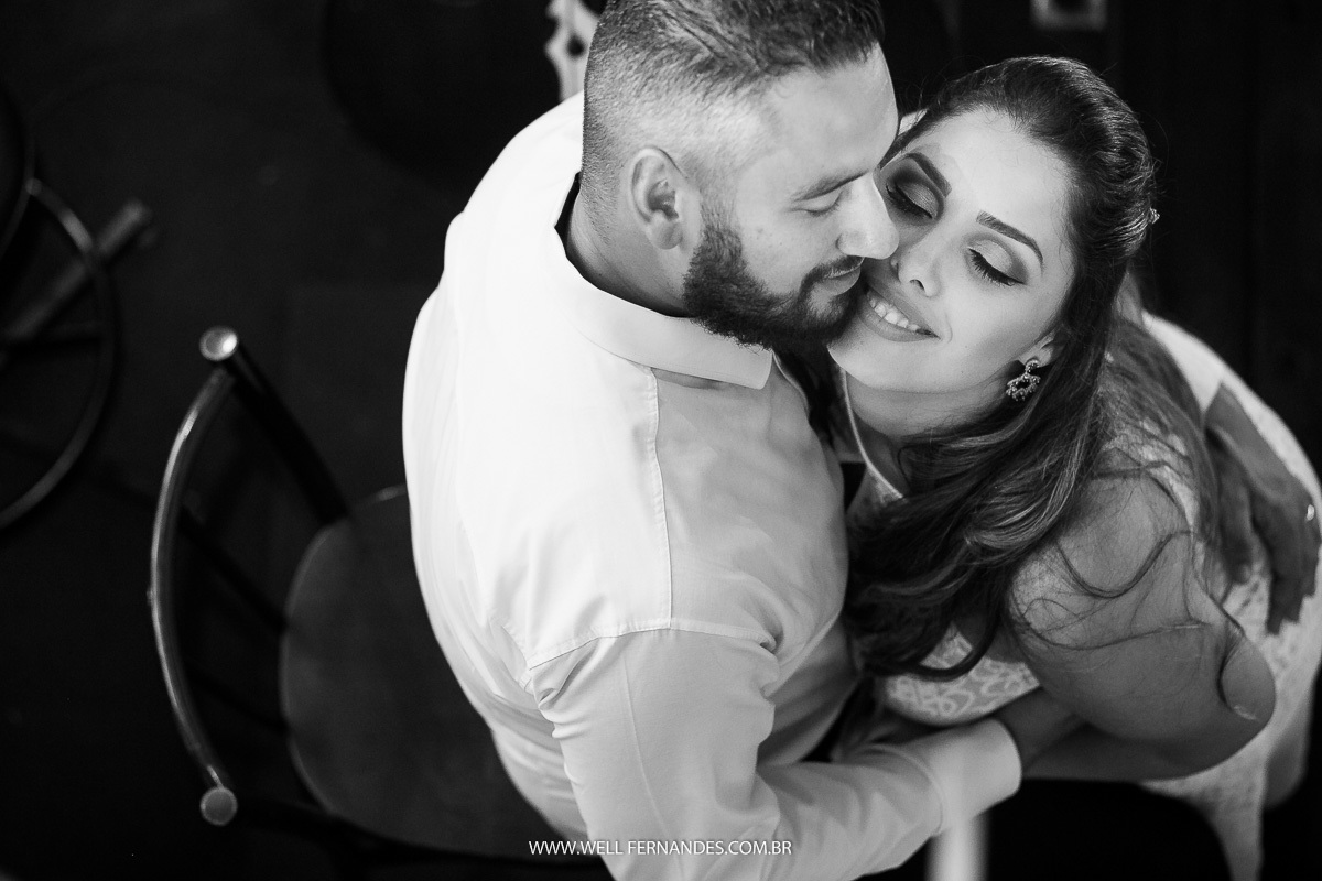 retrato apaixonado dos noivos