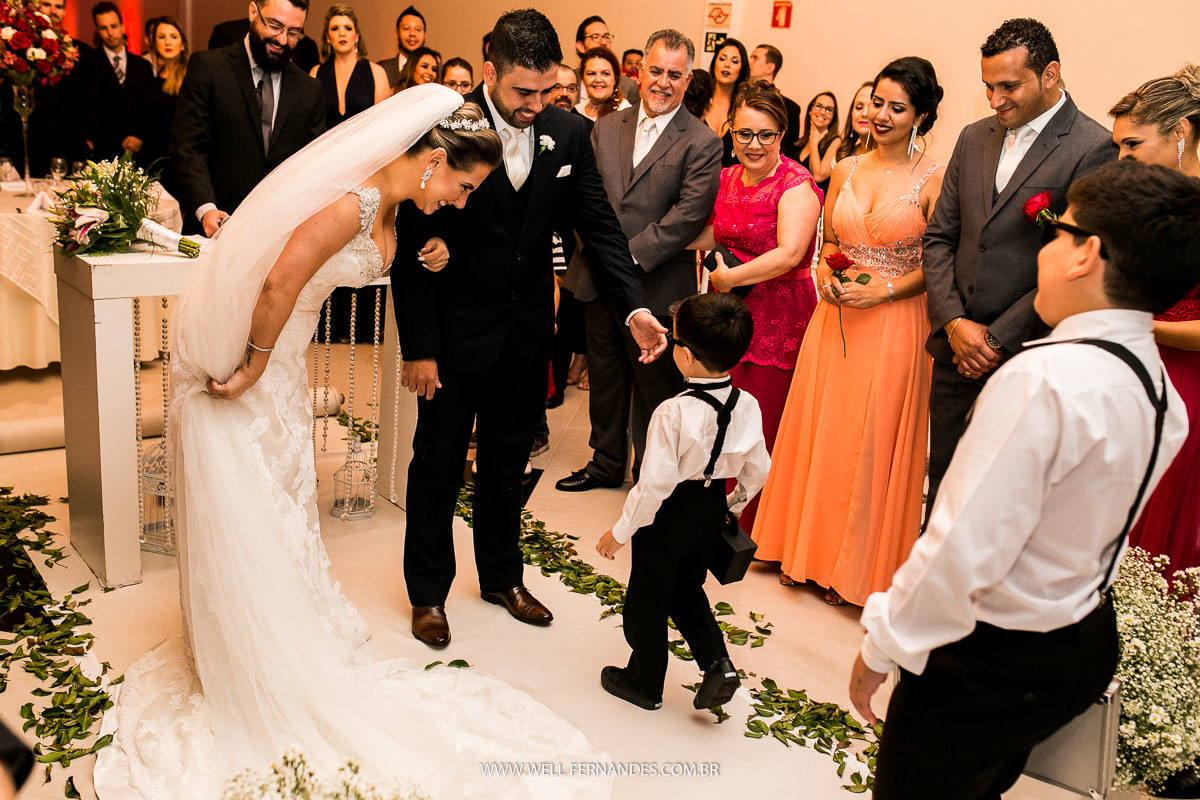 noivinhos de mibi, oculos e mala