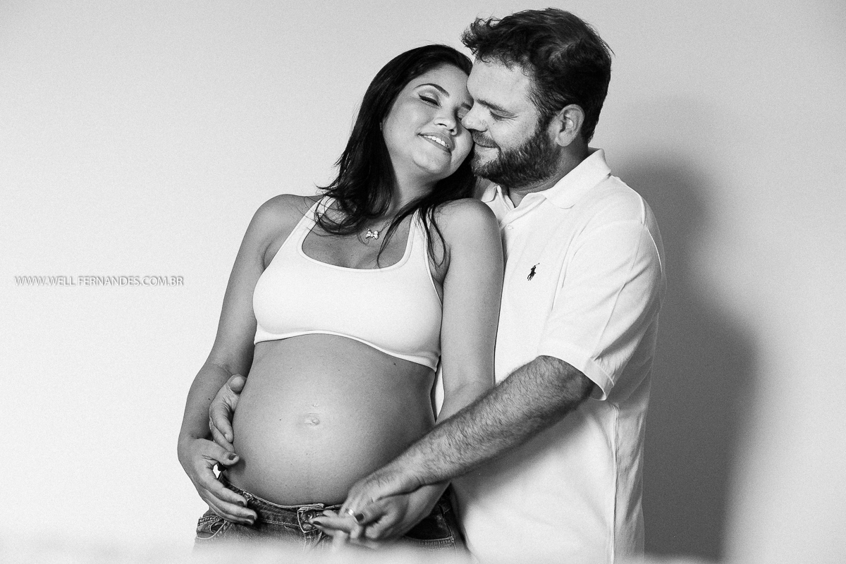 carinho de pai e mae gravidos