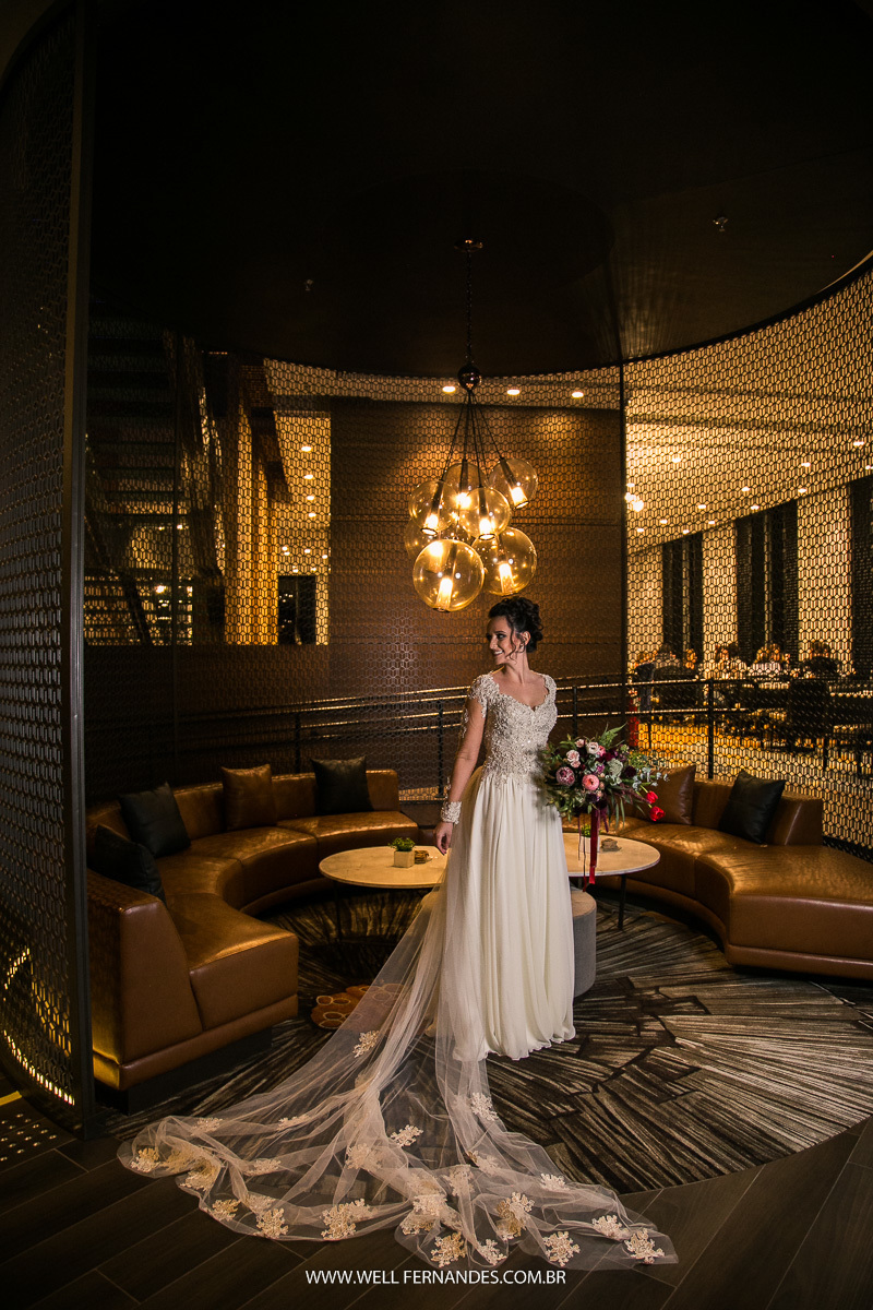 noiva pronta no hall do hotel Hilton em são paulo