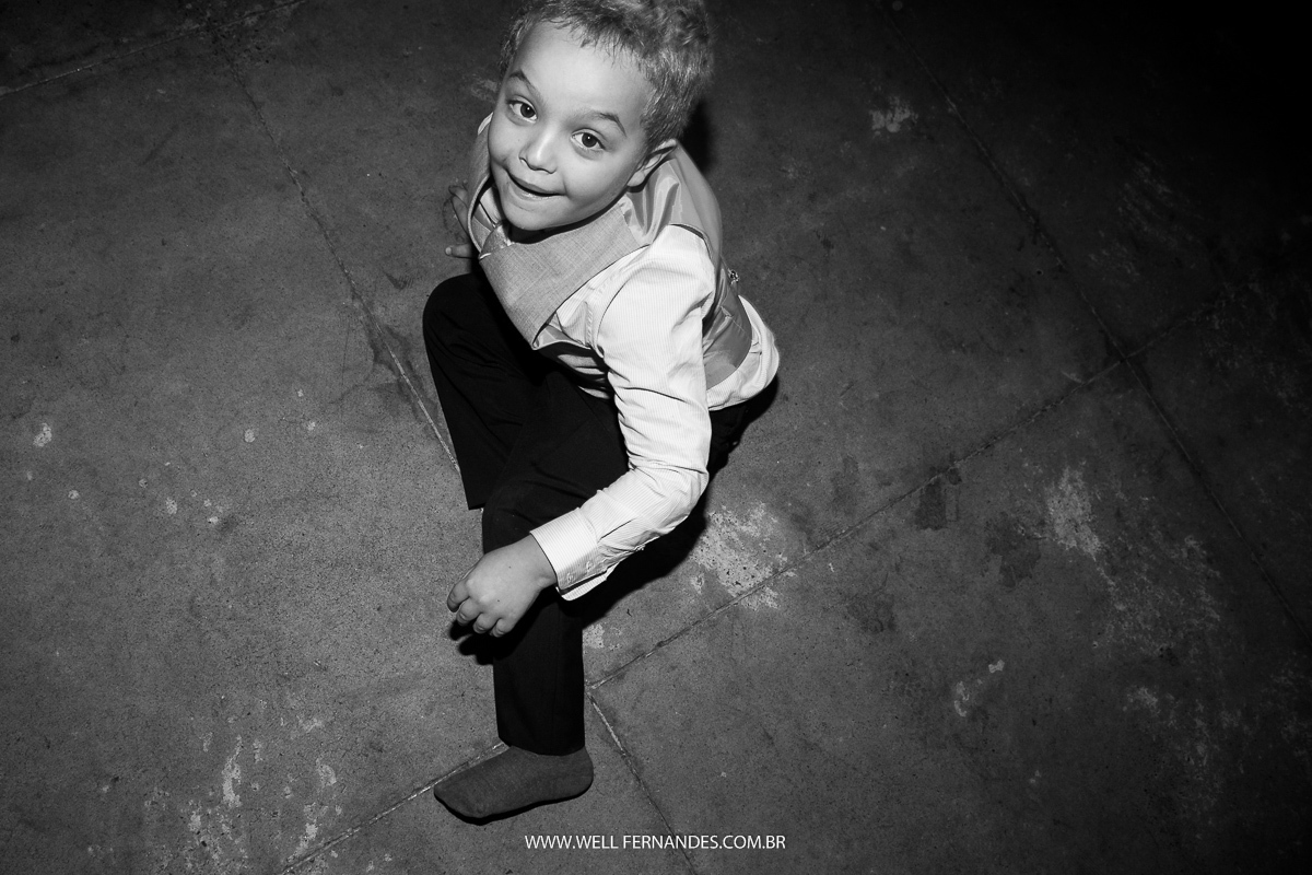 crianças brincando na festa de casamento