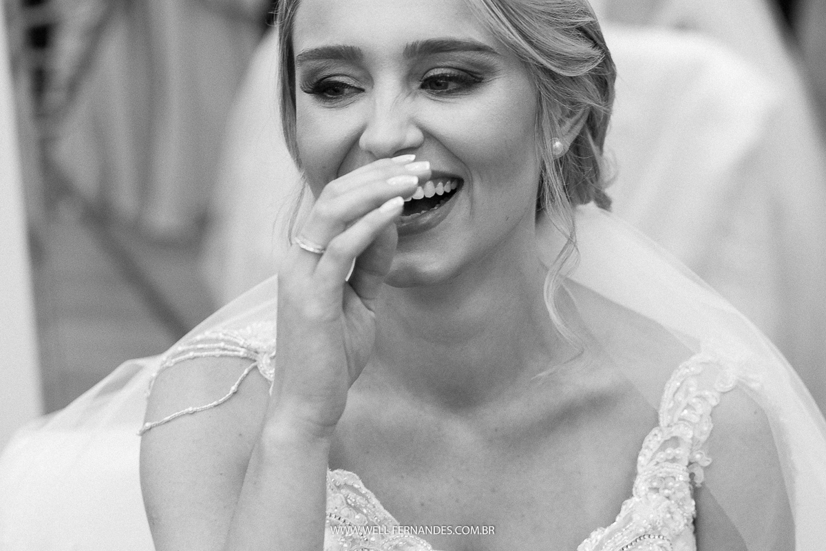 noiva sorrindo