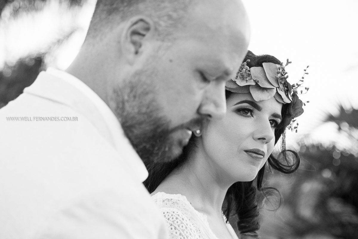 noiva bem concentrada na palavras da cerimonialista 