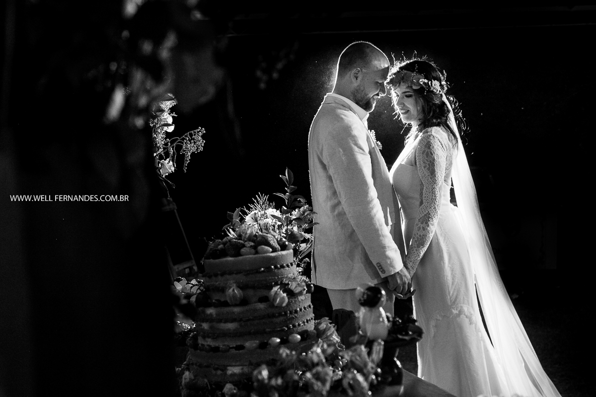 noivos celta posando para a foto