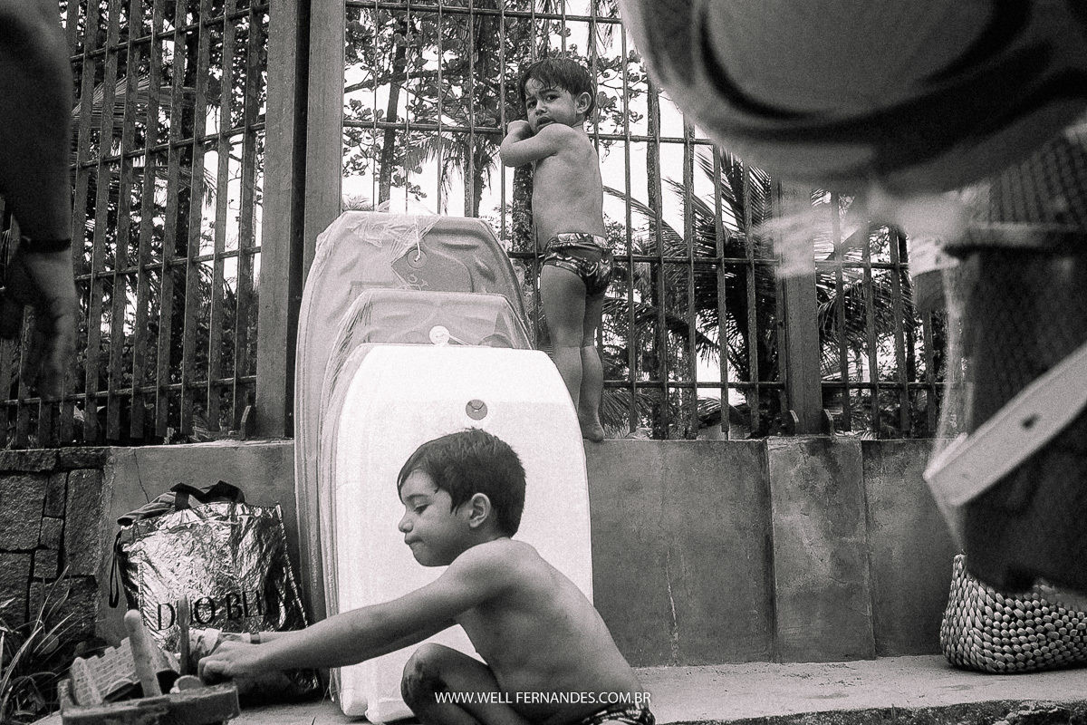 fotografia documental de familia na praia