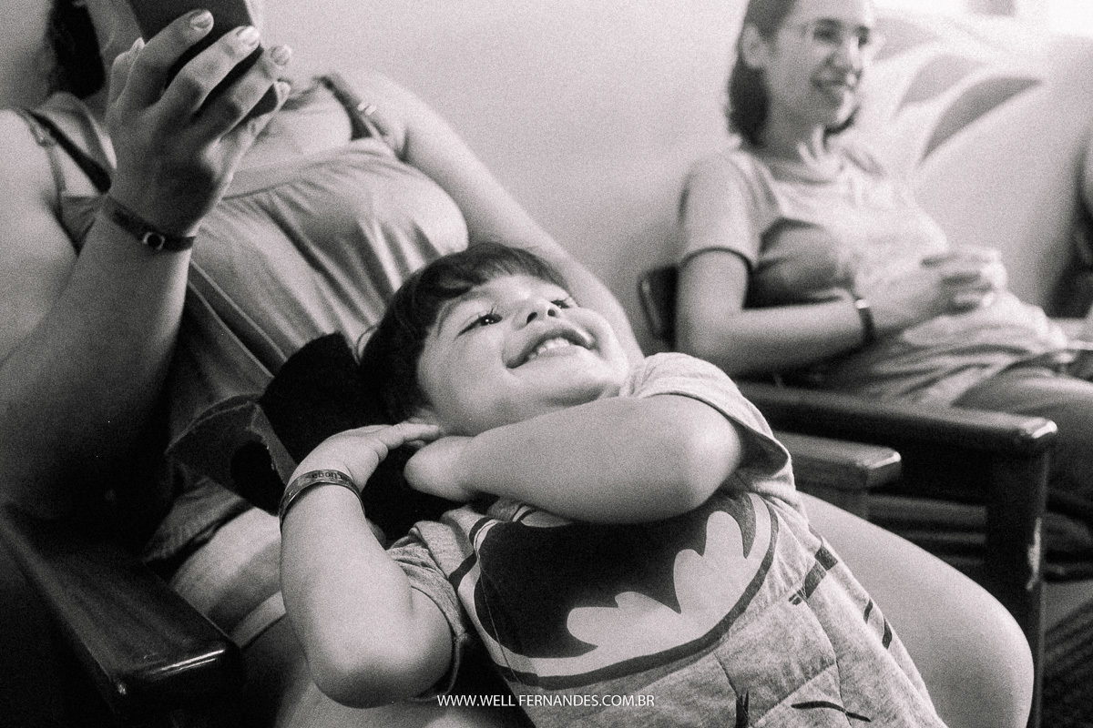 fotografia documental de familia na praia