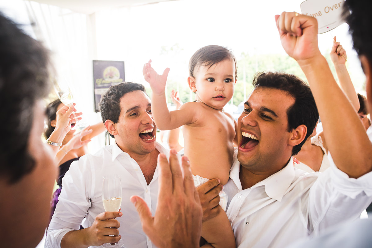 Crianças felizes no casamento de Mariana e Israel, Recanto do Bosque, Guaratinguetá-SP