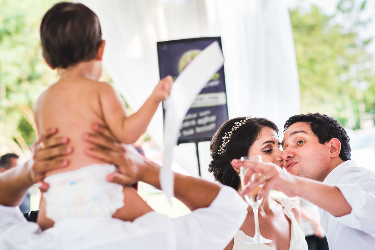 Pista de dança animada no casamento de Mariana e Israel, Recanto do Bosque, Guaratinguetá-SP