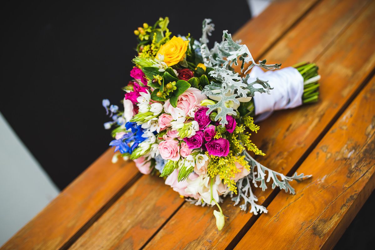 Buquê da noiva Mariana no making of no Studio Vênus, Guaratinguetá-SP