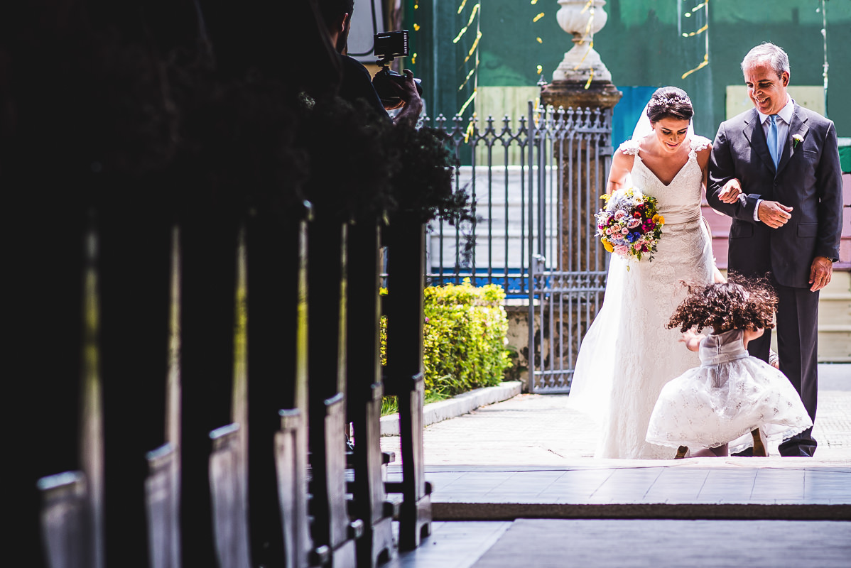 A daminha no casamento de Mariana e Israel,  Santuário São Benedito, Lorena-SP