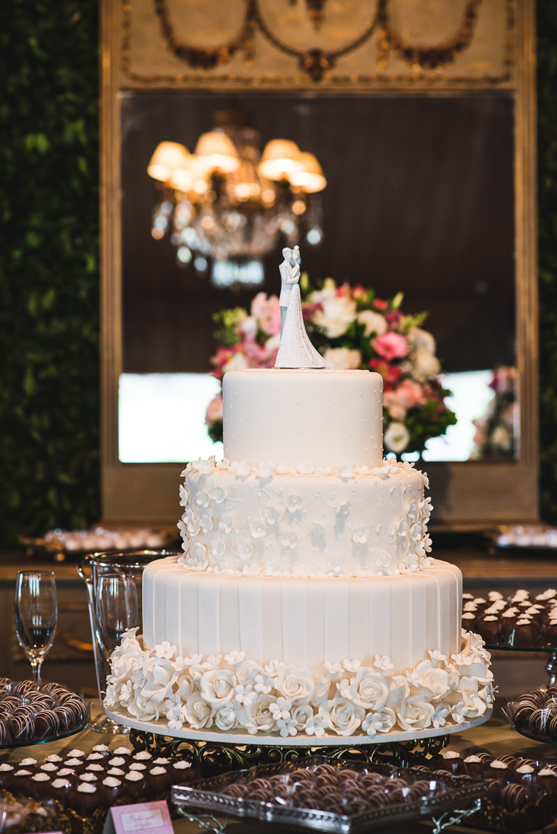 Bolo do casamento de Mariana e Israel, Recanto do Bosque, Guaratinguetá-SP