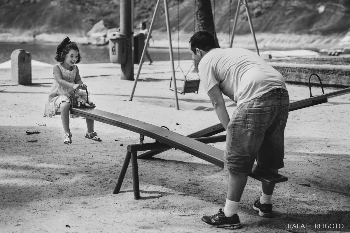 Papai Leandro e sua filha Laís no ensaio família na Praia Vermelha., Urca, Rio de Janeiro- RJ