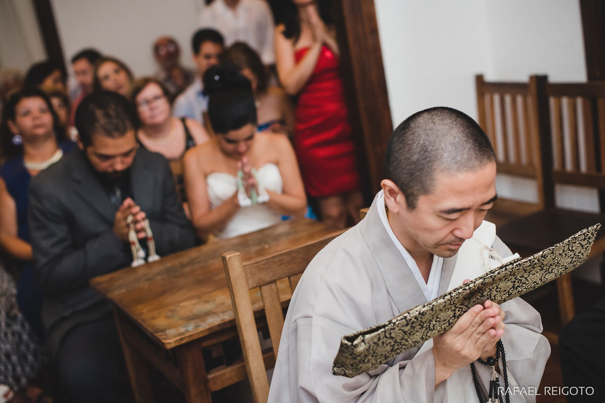 Celebração do Casamento budista do casal Beatriz e Roger no Drink Café Humaitá, Humaitá, Rio de Janeiro-RJ