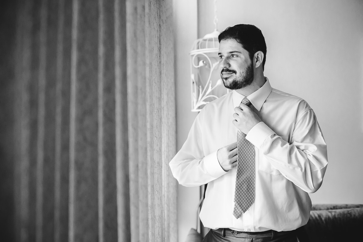 Making of do noivo Leonardo Guimarães Joias para seu casamento na Confeitaria Colombo, Centro, Rio de Janeiro-RJ