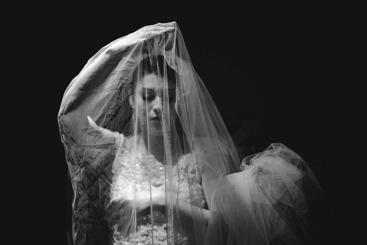 A noiva Débora pronta para o seu casamento na Confeitaria Colombo, Centro, Rio de Janeiro-RJ