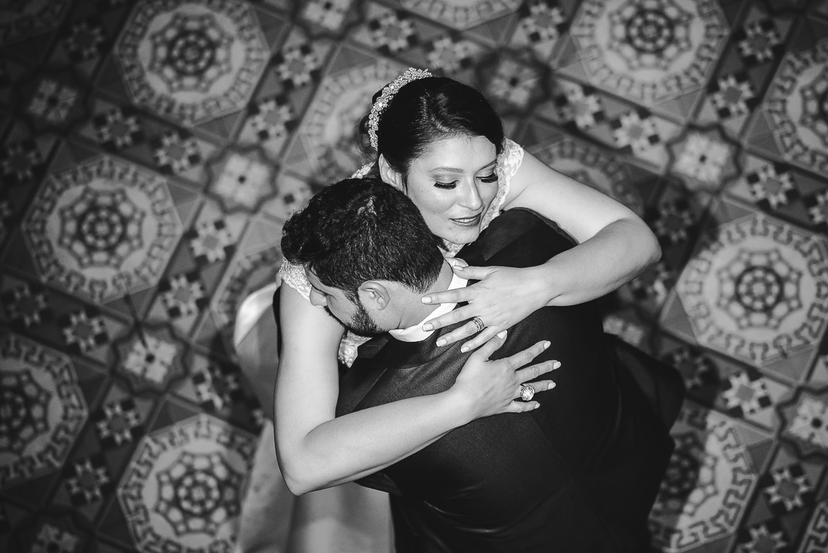 Ensaio após o casamento de Débora e Leonardo Guimarães Joias na Confeitaria Colombo, Centro, Rio de Janeiro-RJ