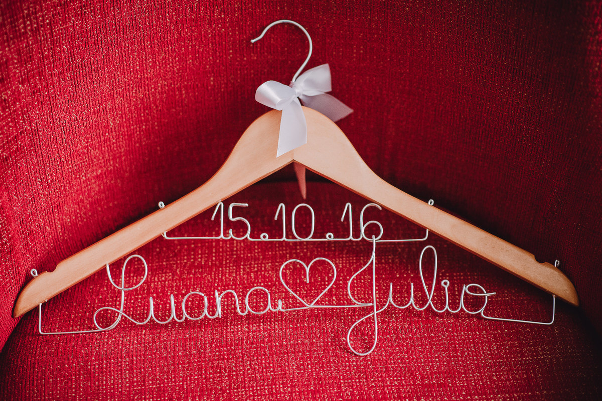 Cabide personalizado do casamento de Luana de Júlio, Hotel Sheraton, Leblon, Rio de Janeiro-RJ