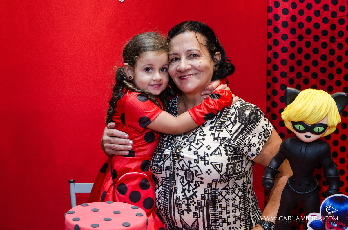 Festa Infantil; Lady Bug; Fotógrafa de Família; Carla Vieira Fotografia