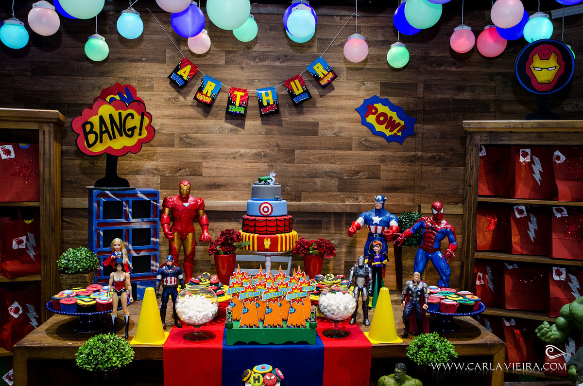 Festa Infantil; Liga da Justiça; Hulk; Homem de Ferro; Homem Aranha; Capitão América; festa de menino; Carla Vieira Fotografia
