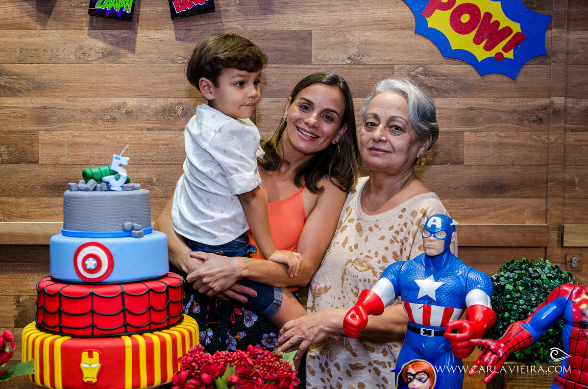 Festa Infantil; Liga da Justiça; Hulk; Homem de Ferro; Homem Aranha; Capitão América; festa de menino; Carla Vieira Fotografia