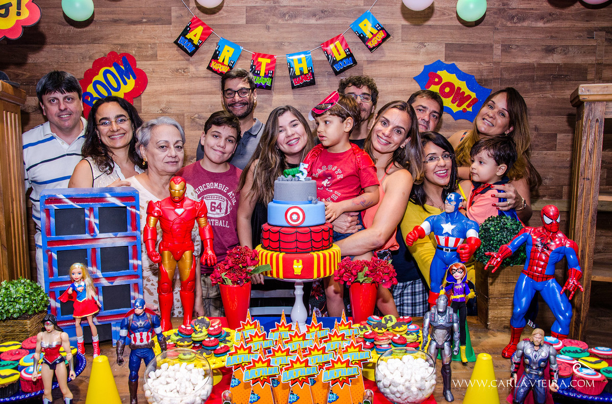 Festa Infantil; Liga da Justiça; Hulk; Homem de Ferro; Homem Aranha; Capitão América; festa de menino; Carla Vieira Fotografia