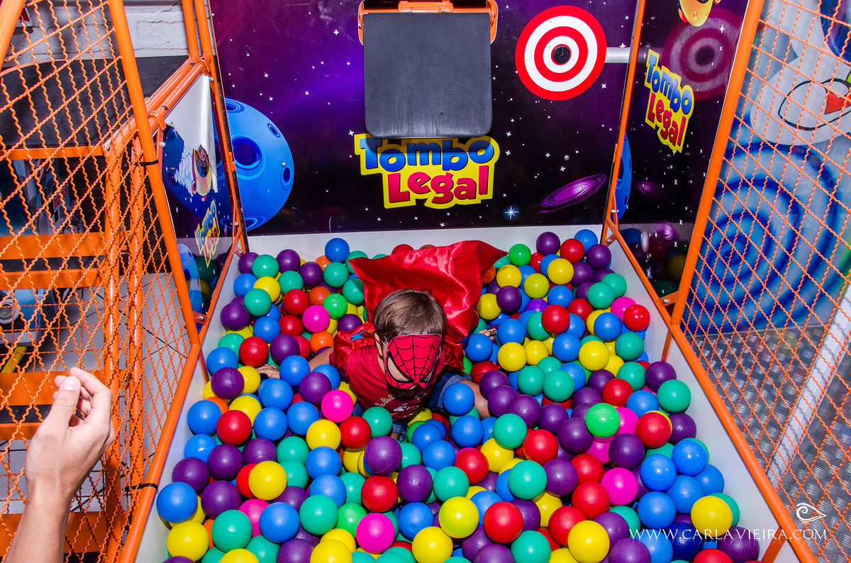 Festa Infantil; Liga da Justiça; Hulk; Homem de Ferro; Homem Aranha; Capitão América; festa de menino; Carla Vieira Fotografia