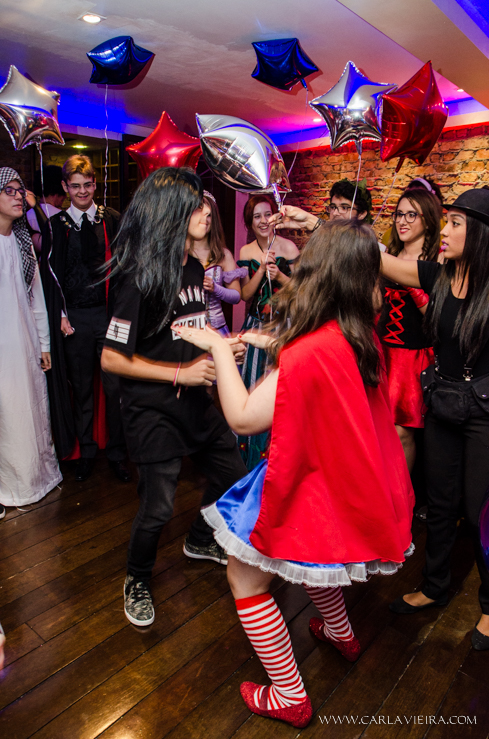 15 anos. debutante, festa a fantasia, mulher de ferro, homem de ferro, festa temática