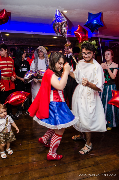 15 anos. debutante, festa a fantasia, mulher de ferro, homem de ferro, festa temática