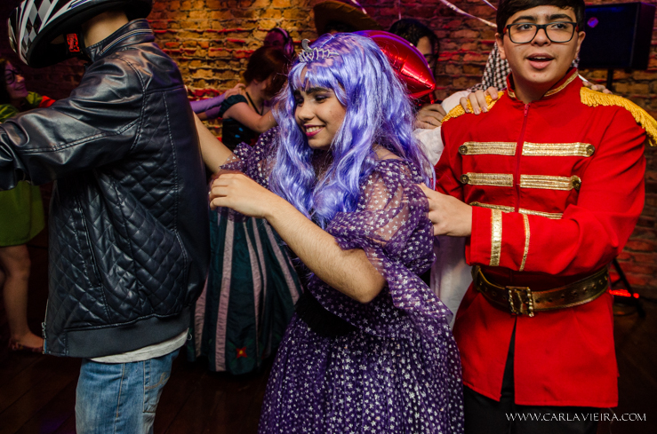 15 anos. debutante, festa a fantasia, mulher de ferro, homem de ferro, festa temática