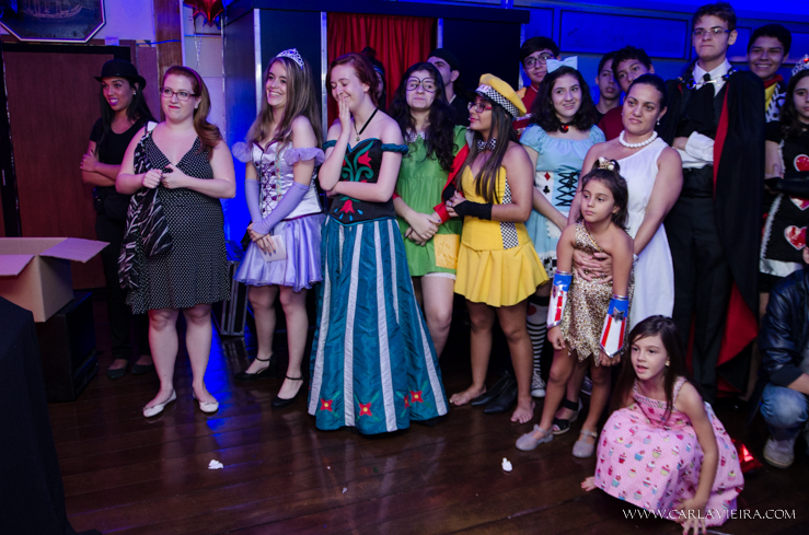 15 anos. debutante, festa a fantasia, mulher de ferro, homem de ferro, festa temática