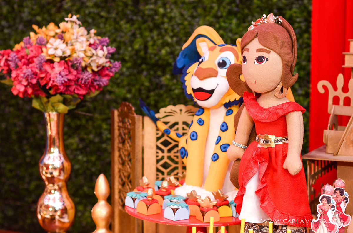 Festa Infantil; aniversário infantil; fotografia de festa infantil; festa elena avalor; elena de avalor; tema de festa; carla vieira fotografia; fotografa carla vieira