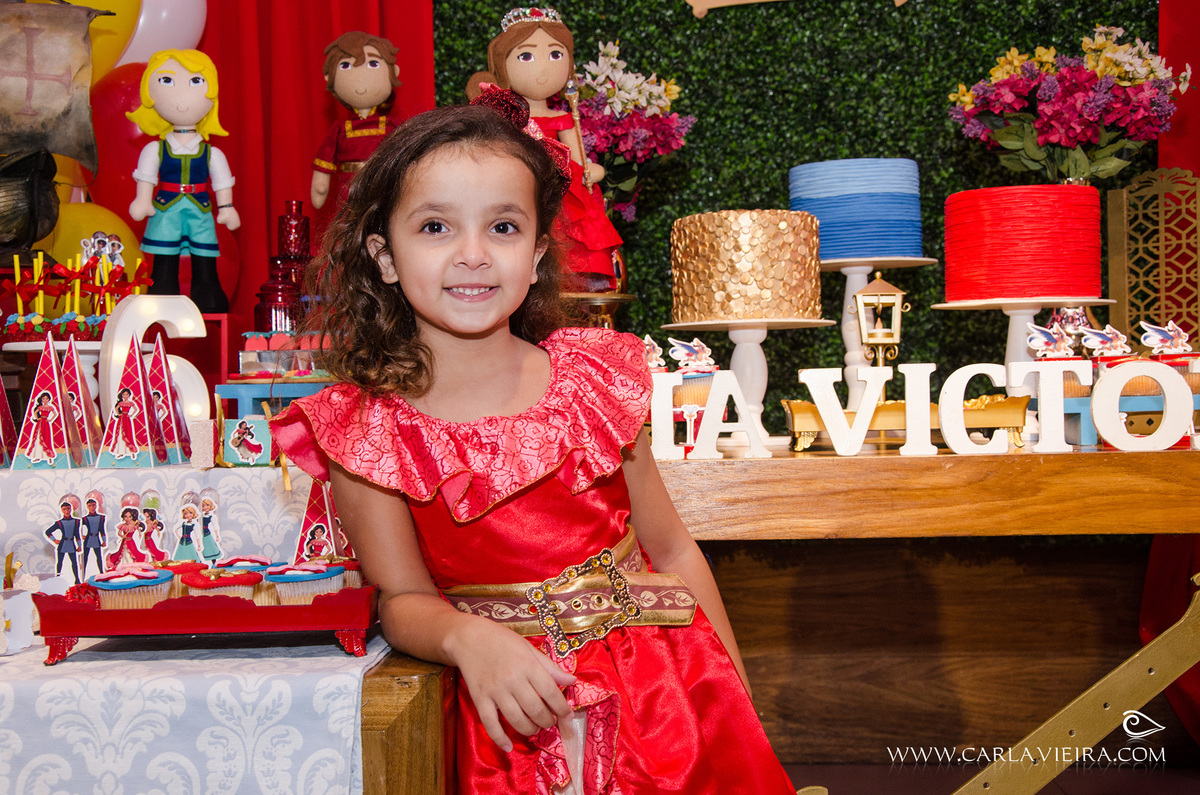 Festa Infantil; aniversário infantil; fotografia de festa infantil; festa elena avalor; elena de avalor; tema de festa; carla vieira fotografia; fotografa carla vieira